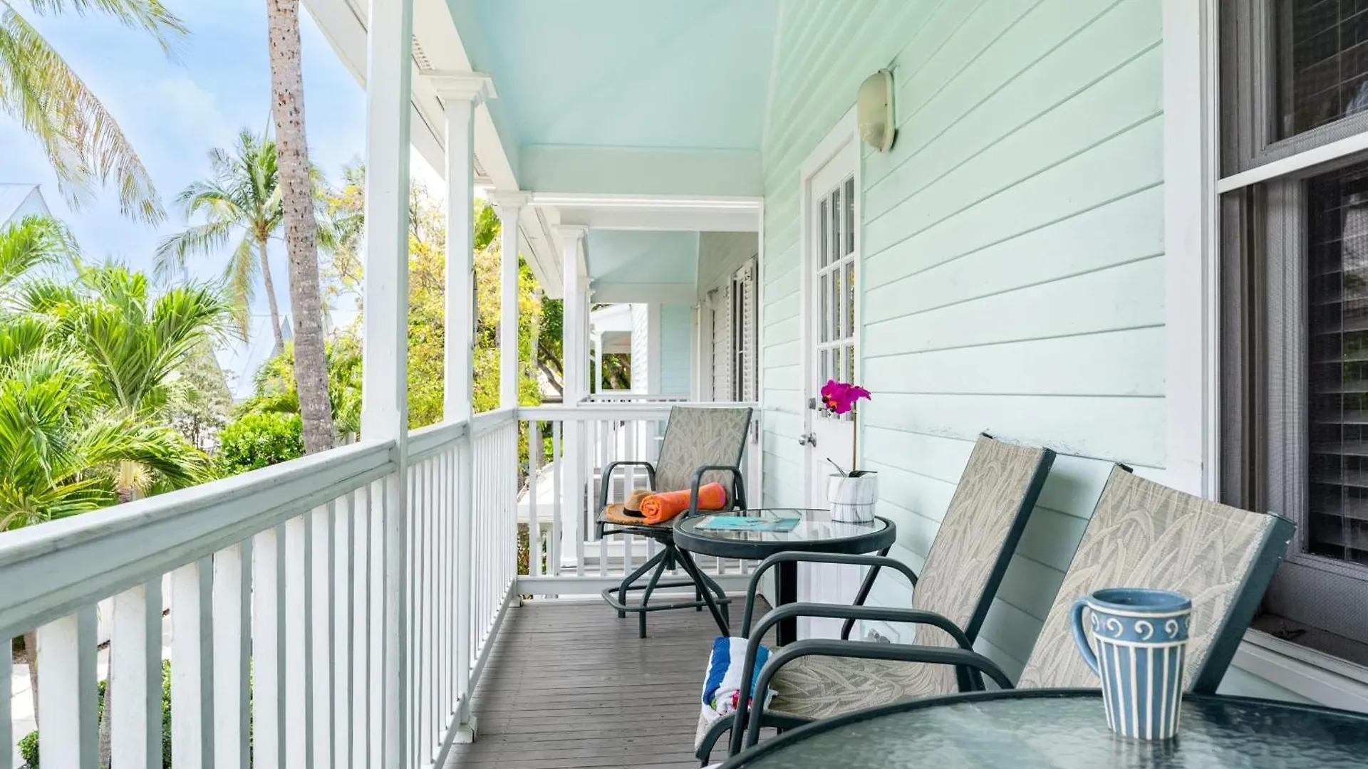 A Siesta Bay By Avantstay Key West Walkable Gated Community Shared Pool Week Long Stays Only